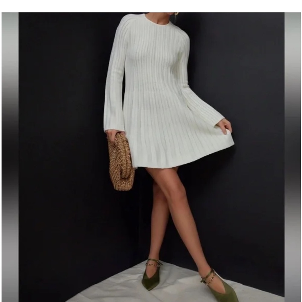 Tuckernuck Dress - Picture 2 of 7